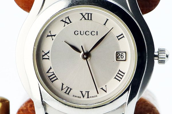 グッチ　５５００Ｌ　Ｇクラス　銀文字盤　表面