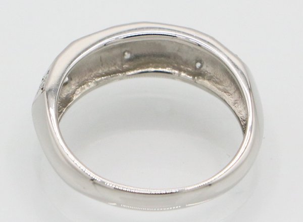 PT900 ダイアイリリング 0.14ct 5.50g　内側