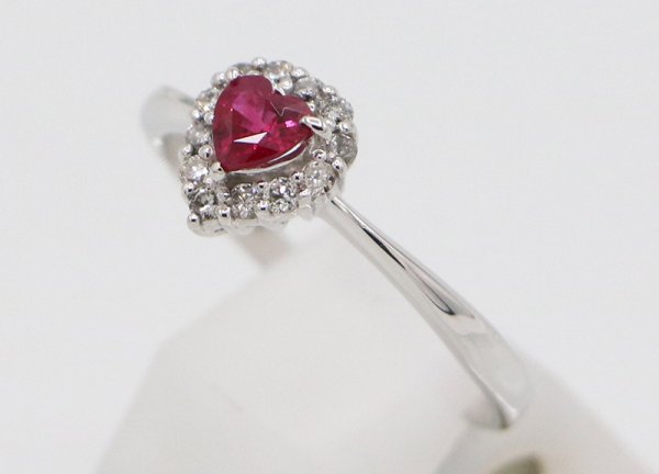 ノーブランドジュエリー K18WG ルビーダイアイリリング 0.25ct 0.15ct 1.90g　サイド