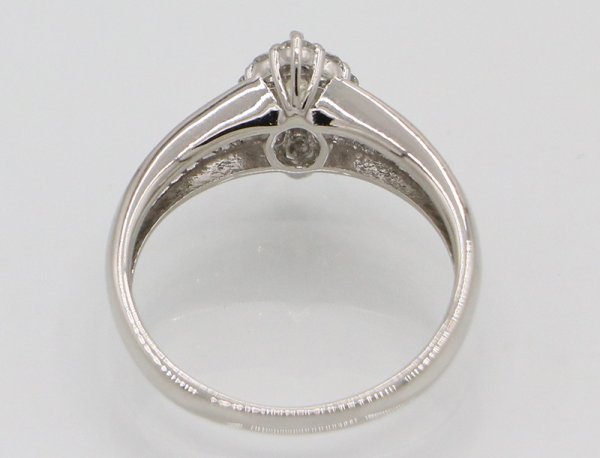 ノーブランドジュエリー PT900 ダイアイリリング 0.39ct 0.19ct 4.50g　内側