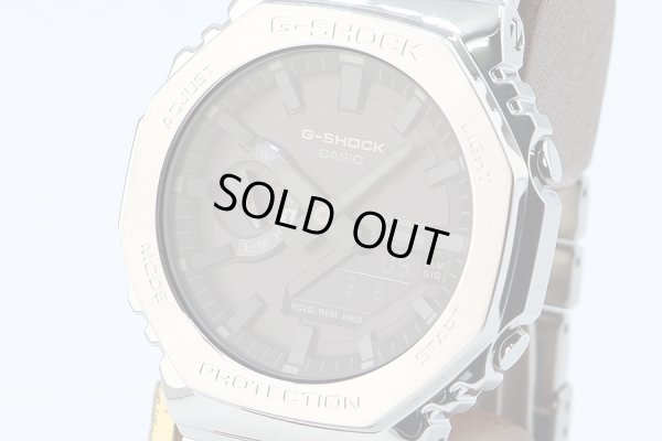 カシオ　Ｇショック　ＧＭ－Ｂ２１００Ｄ　デジアナ　黒文字盤　表面