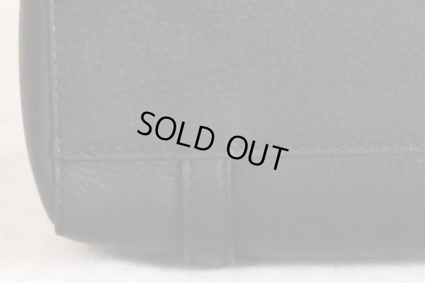 バレンシアガ　エブリデイ　トート　XXS 551815　ブラック　底拡大