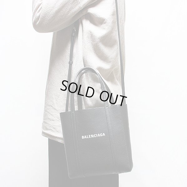 バレンシアガ　エブリデイ　トート　XXS 551815　ブラック　掛けたイメージ