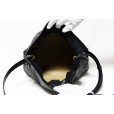 ロエベ　フラメンコ　クラッチ　ミディアム　A411FC1XBF　ブラック　中身