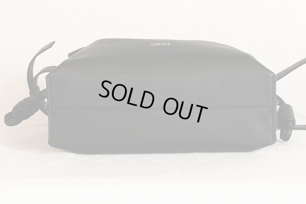 ロエベ　フラメンコ　クラッチ　ミディアム　A411FC1XBF　ブラック　底