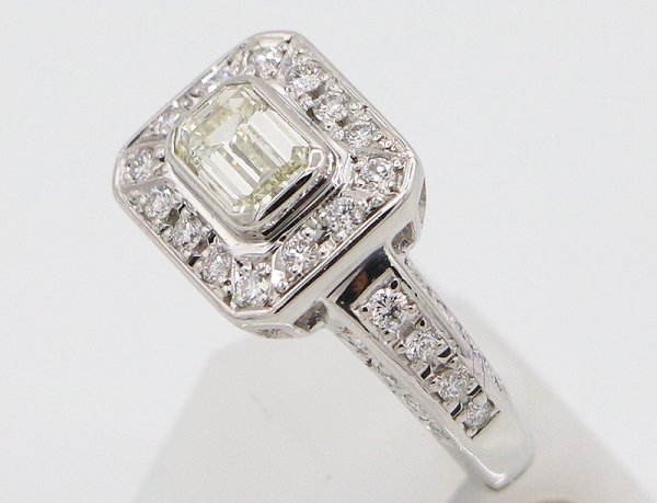 ノーブランドジュエリー PT900 ダイアイリリング 0.824ct 0.47ct 6.90g　サイド
