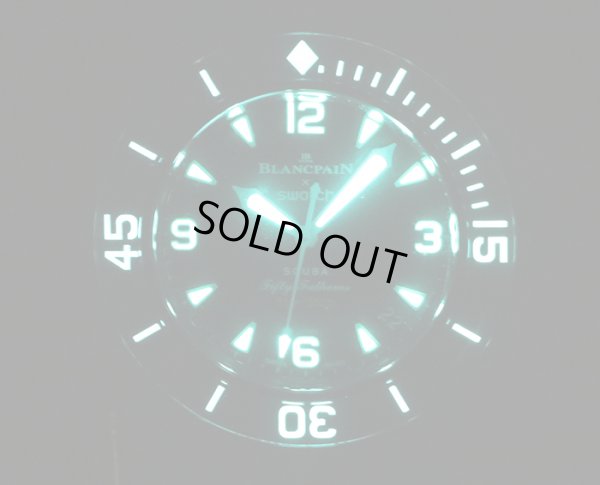 スウォッチ　ブランパンコラボ　フィフティファソズム　オーシャンオブストーム（月）　暗所