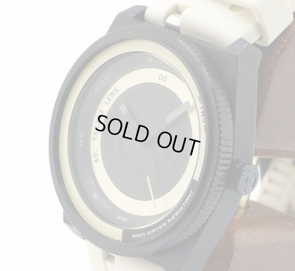 タックス　カラーレンズ　ＴＳ１２０１Ａ　黒文字盤　拡大