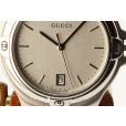 グッチ　ＧＱ９０４０Ｍ（ＹＡ０９０３１８）　銀文字盤　正面拡大