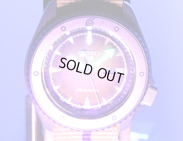 セイコー　セイコー５　ＳＢＳＡ０９２　オレンジ文字盤　４Ｒ３６－０９Ｇ０　暗所