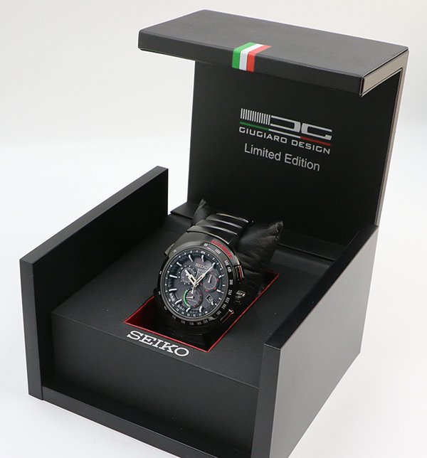 セイコー　アストロン　ＳＢＸＢ１２１　黒文字盤　８Ｘ８２－０ＡＰ０－１　箱