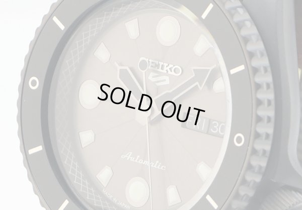 セイコー　セイコー５　ＳＢＳＡ０９７　グレー文字盤　４Ｒ３６－０９Ｇ０　サイド拡大