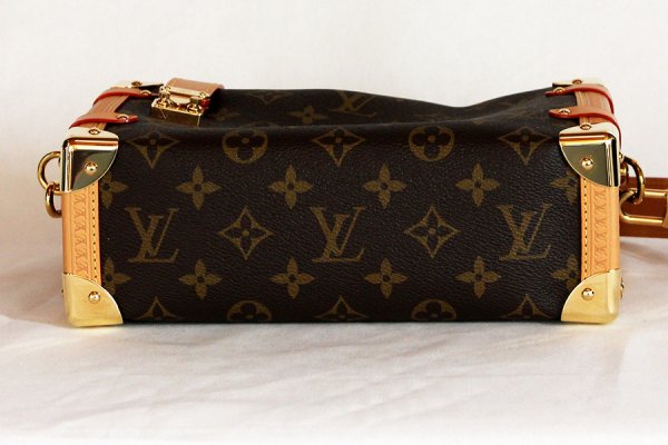 ルイ・ヴィトン　サイドトランクMM M46358　底