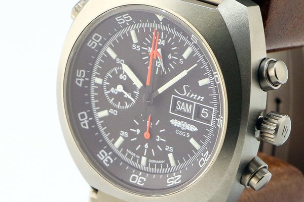 ジン　４２１ＴＩ　クロノグラフ　黒文字盤　ＧＳＧ９限定　サイド拡大