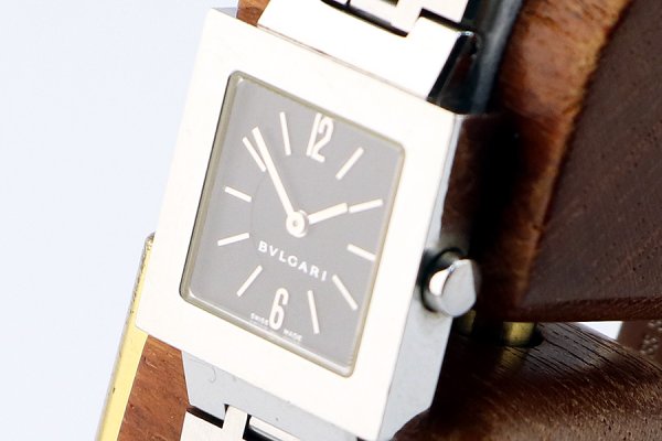 ブルガリ　クアドラ　ＳＤ２７ＳＳＤ　黒文字盤　サイド拡大