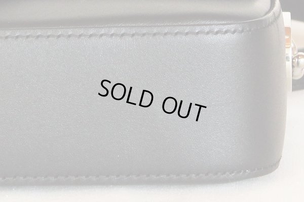 グッチ　プチGG ミニショルダーバック 739722 520981 ブラック　底拡大