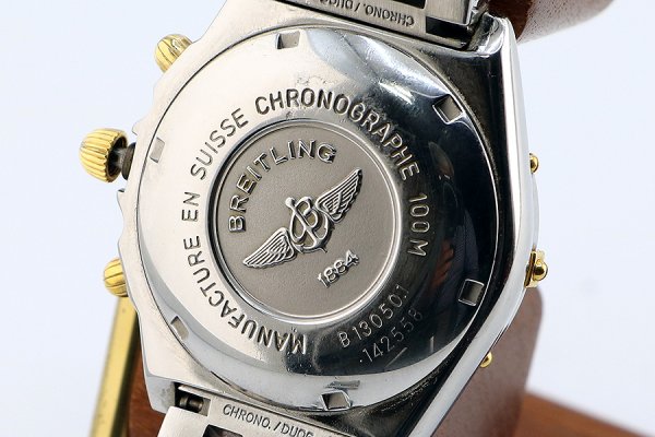 ブライトリング　クロノマットビコロ　Ｂ１３０５１　紺文字盤／金インダイアル　裏面拡大