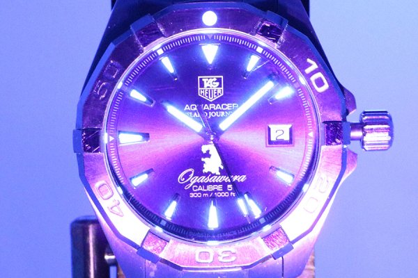 タグホイヤー　アクアレーサー　ＷＡＦ２１１７　紺文字盤　小笠原限定　ライト