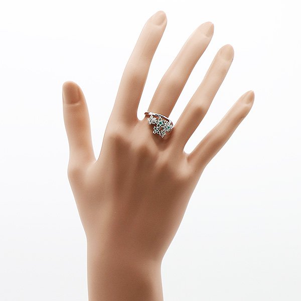 K18WG トルマリンダイアイリリング 0.07ct 1.00ct 5.20g　装着イメージ