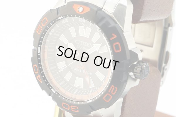 シチズン　プロマスター　ダイバー２００ＧＭＴ　ＢＪ７１２８－５９Ｅ　黒文字盤　サイド拡大