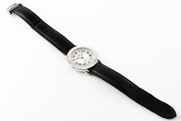 カルティエ　マストII　ロンド　１８１５－１　白文字盤　革ベルト状態　表面