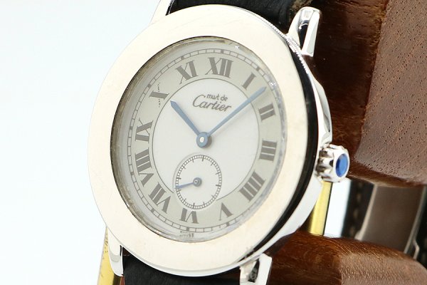 カルティエ　マストII　ロンド　１８１５－１　白文字盤　サイド拡大