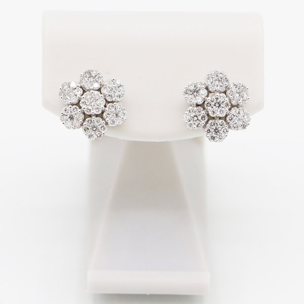 K18WG ダイアイリピアス 0.50ct*2 3.40g