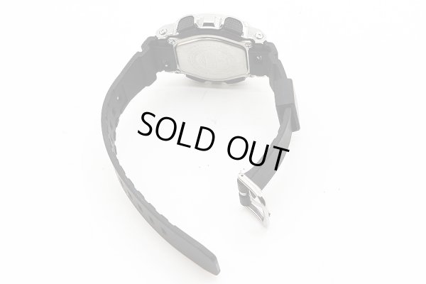 カシオ　Ｇショック　ＧＭ－Ｓ１１０　デジアナ　銀文字盤　５７０６　ラバーベルト