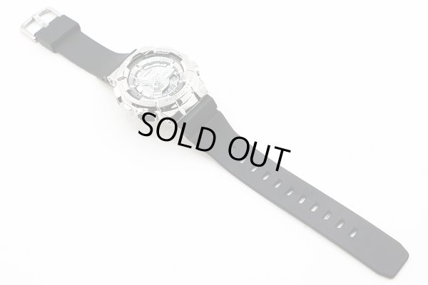 カシオ　Ｇショック　ＧＭ－Ｓ１１０　デジアナ　銀文字盤　５７０６　ラバーベルト状態