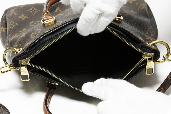 ルイ・ヴィトン　パラスBB M42960 ノワール　中身