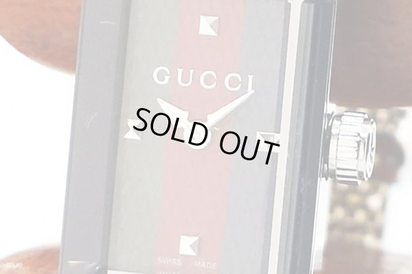 グッチ　Ｇフレーム　レクタンギュラー　ＹＡ１４７．５　トリコロール文字盤　表面拡大