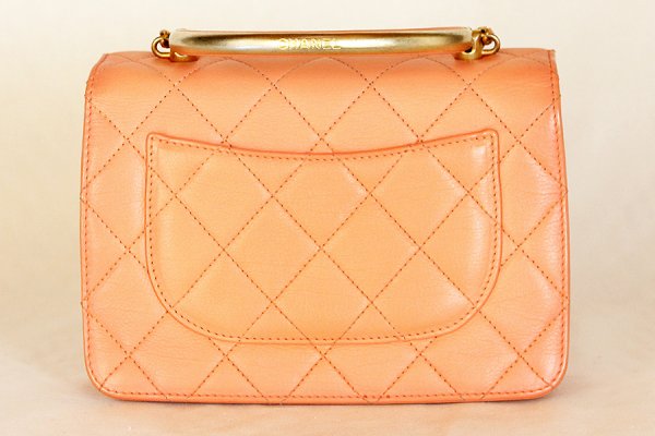 シャネル マトラッセ トップハンドル2WAYショルダーバック コーラルオレンジ 裏面