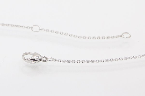 750WG ダイアイリペンダントネックレス 2.90g　留め具外したイメージ