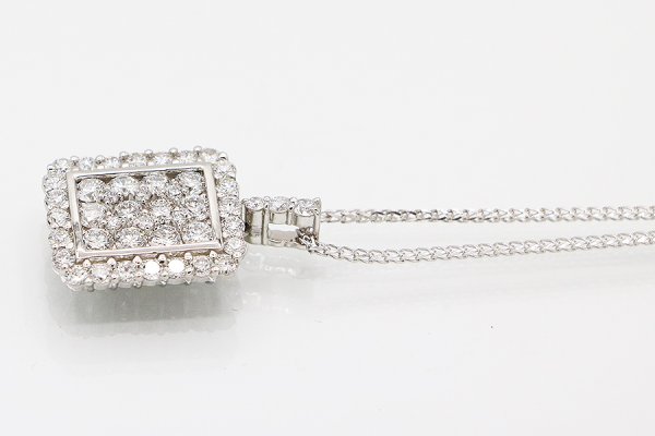K18WG/PT900 ダイアイリペンダントネックレス 2.00ct 8.60g　サイド