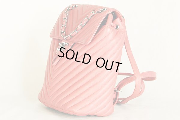 シャネル シェブロン Vステッチ チェーンリュック A91121 ピンク　サイド