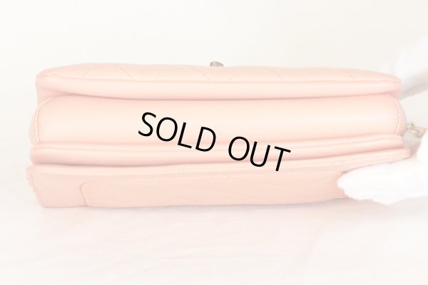 シャネル マトラッセ トップハンドル2WAYショルダーバック コーラルオレンジ　底