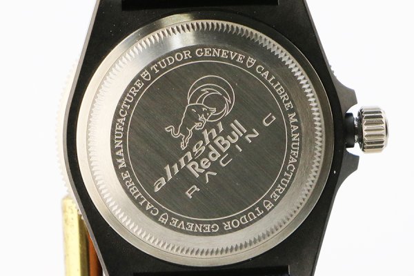 チューダー　ペラゴスＦＸＤ　２５７０７ＫＮ　紺文字盤　レッドブルレーシング限定　裏面拡大