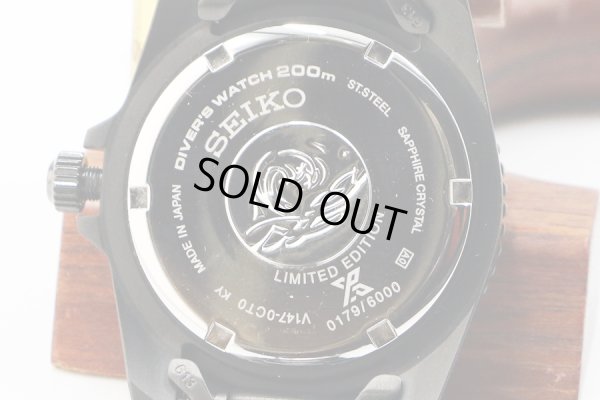 セイコー　プロスペック ソーラーダイバー ＳＢＤＮ０８１ 黒文字盤 青インデックス　裏面拡大