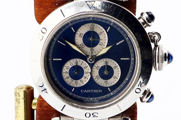 カルティエ　パシャＣ　クロノリフレックス　１３５２－１　青文字盤　表面拡大