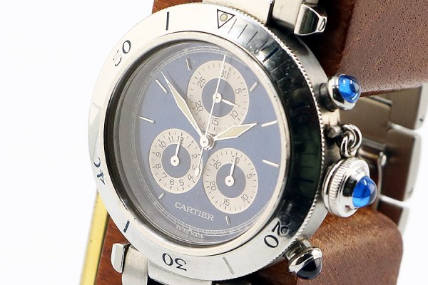 カルティエ　パシャＣ　クロノリフレックス　１３５２－１　青文字盤　サイド拡大