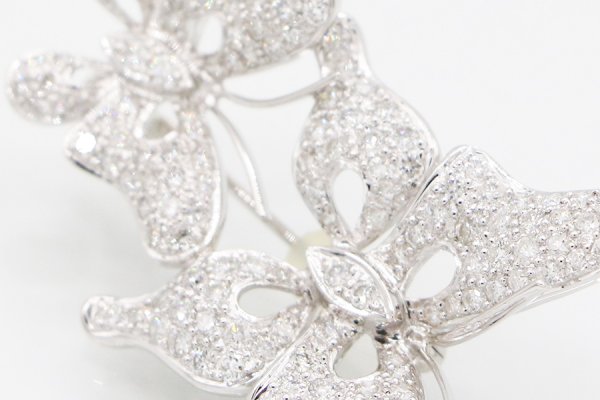 K18WG ダイアイリブローチ 2.20ct 7.50g　拡大(2)