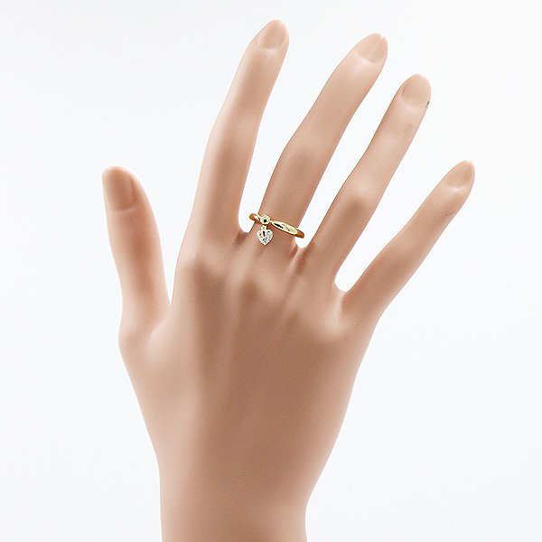 K18 ダイアイリリング 0.44ct 3.40g　装着イメージ