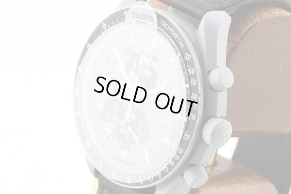 スウォッチ＊オメガコラボ　スピードマスター　ミッションｔｏムーン　Ｓ０３３Ｍ１００　黒文字盤　サイド拡大