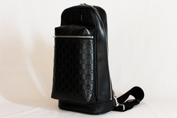 グッチ　グッチシマ クロスボディバック 450970 493492 ブラック　サイド