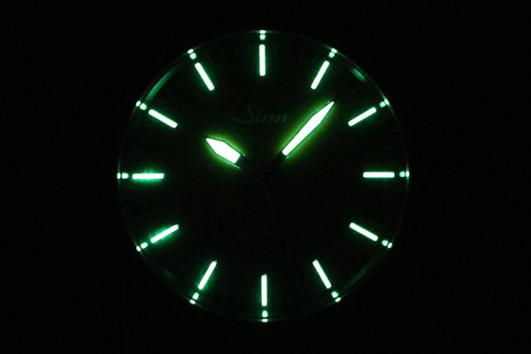 ジン　５５６　シトリンイエロー文字盤　ライト暗闇