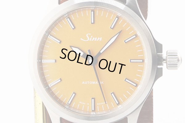 ジン　５５６　シトリンイエロー文字盤　表面拡大