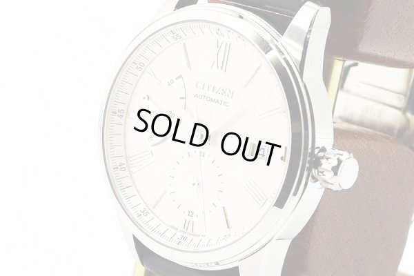 シチズン　コレクション　メカニカル　ＮＢ３０２０－０８Ａ　銀箔漆文字盤　サイド拡大