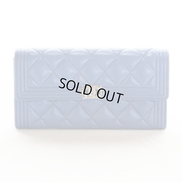 シャネル　ボーイシャネル ニツ折長財布 A80286 ブルー