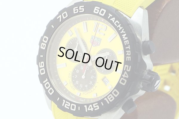 タグホイヤー　フォーミュラー１　クロノグラフ　ＣＡＺ１０１ＡＭ　黄色文字盤　サイド拡大