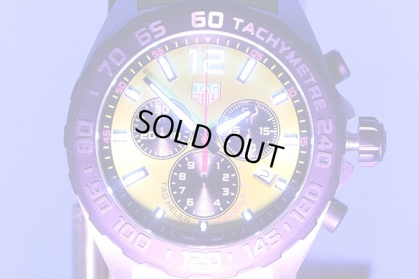 タグホイヤー　フォーミュラー１　クロノグラフ　ＣＡＺ１０１ＡＭ　黄色文字盤　ライト